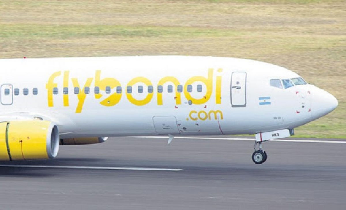 Flybondi pospone el reinicio de sus operaciones hasta diciembre