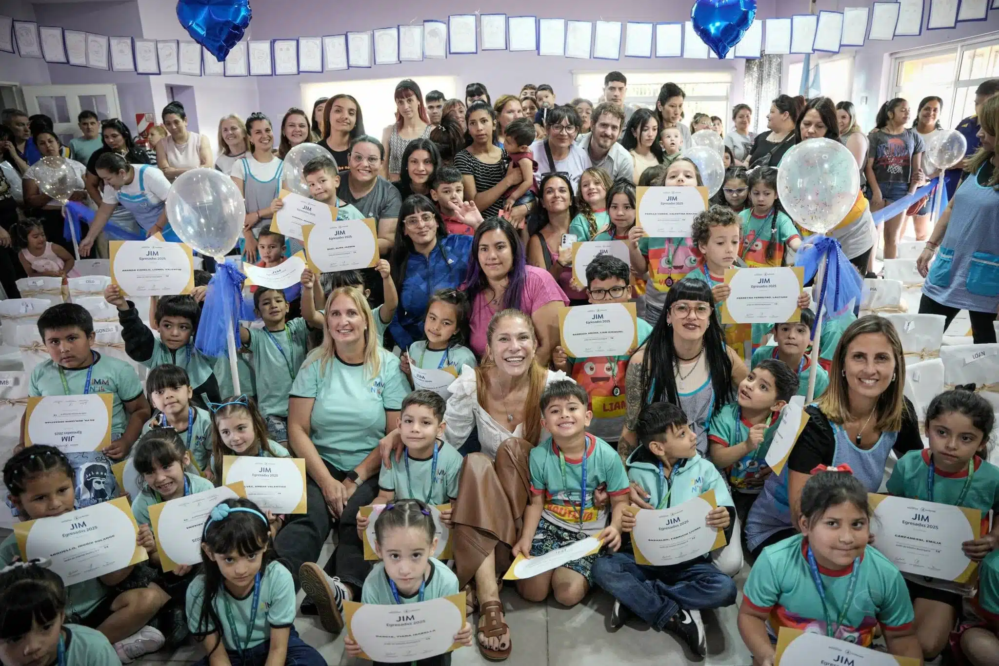 Avellaneda homenajea a sus egresados de Jardines de Infantes Municipales —…