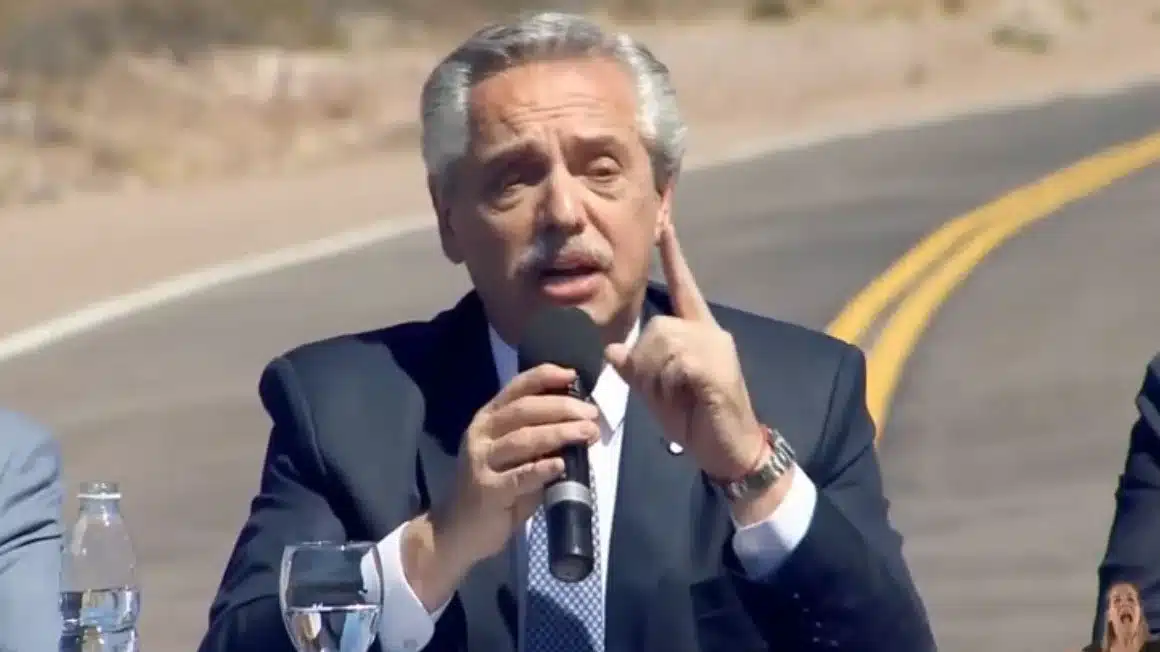 Alberto Fernández defendió a Rosario Central y respaldó la gestión de…