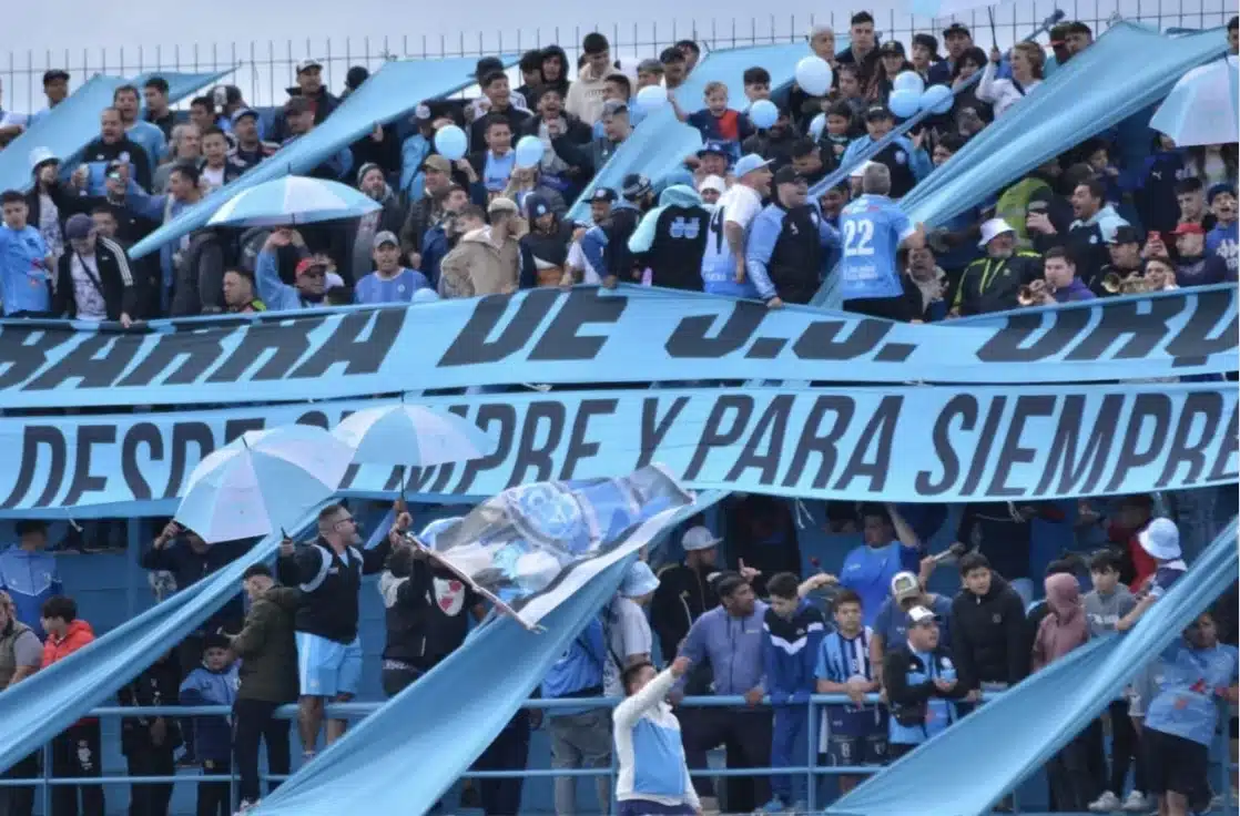 Hinchada JJ Urquiza