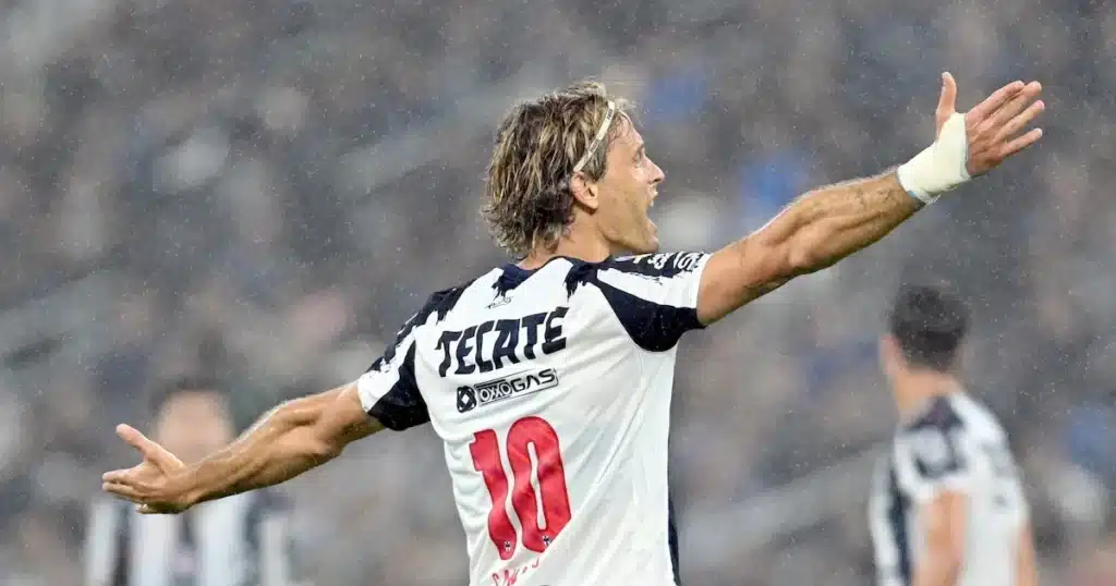 El español Sergio Canales brilla con los Rayados, vencedores 2-0 sobre el…