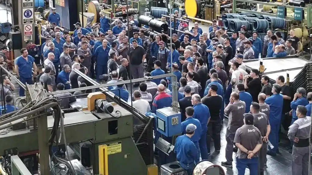 Convocan audiencia por conflicto laboral en FATE y paritarias del sector —…