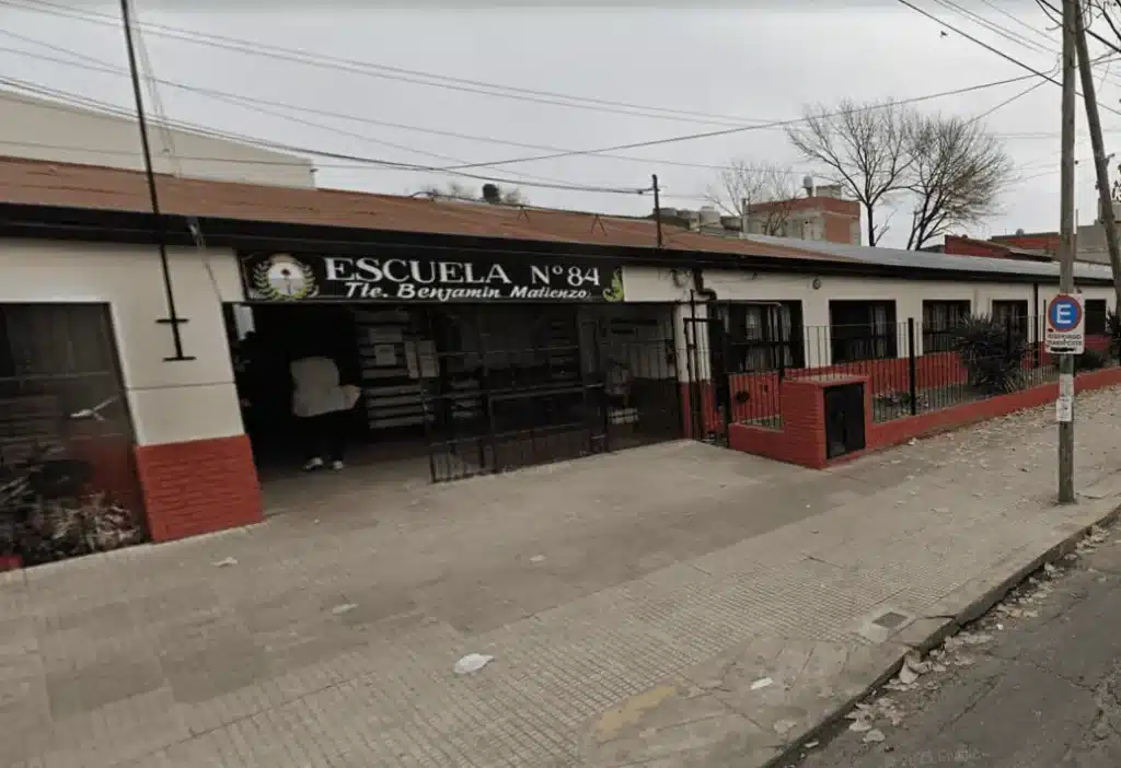 Docente agredida en la Primaria 84 de Barrio Sarmiento: repudio oficial y paro…