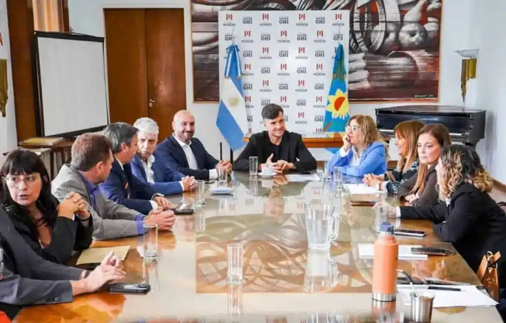 Morón presenta proyecto para detener a agresores que violen restricciones —…