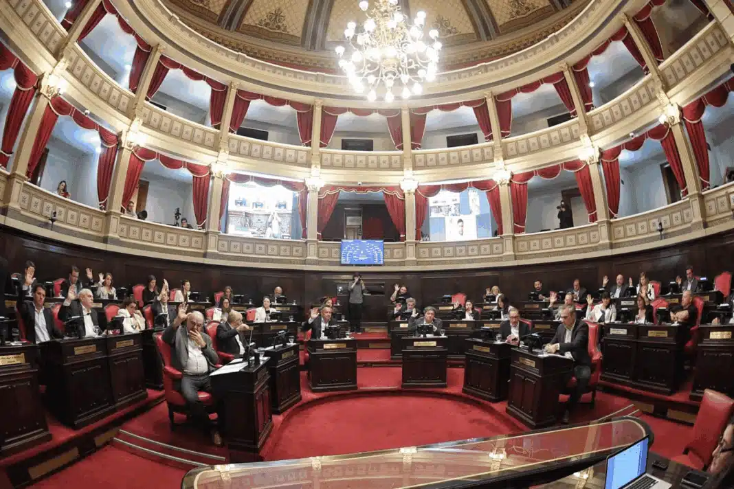 La Legislatura bonaerense aprobó el Presupuesto 2026 y la Ley Fiscal…