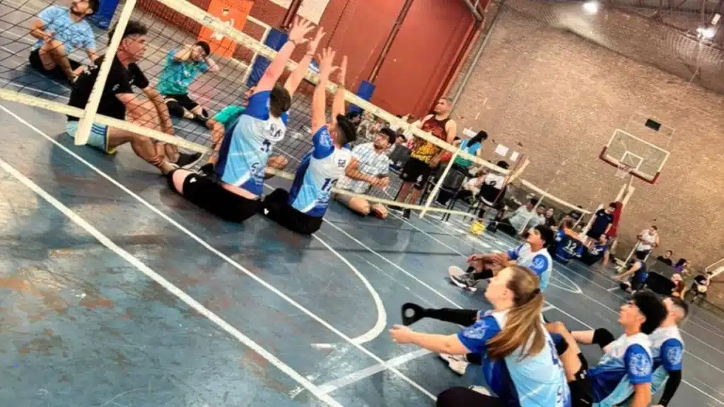 Sitting Voley: San Vicente suma logros en este deporte adaptado — Imagen 1