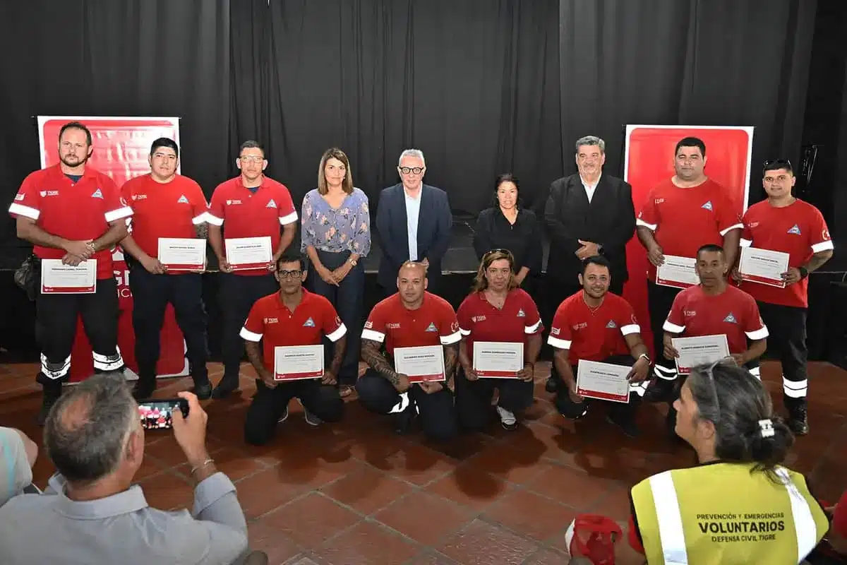 Julio Zamora reconoció al personal de Defensa Civil por su trabajo activo y…