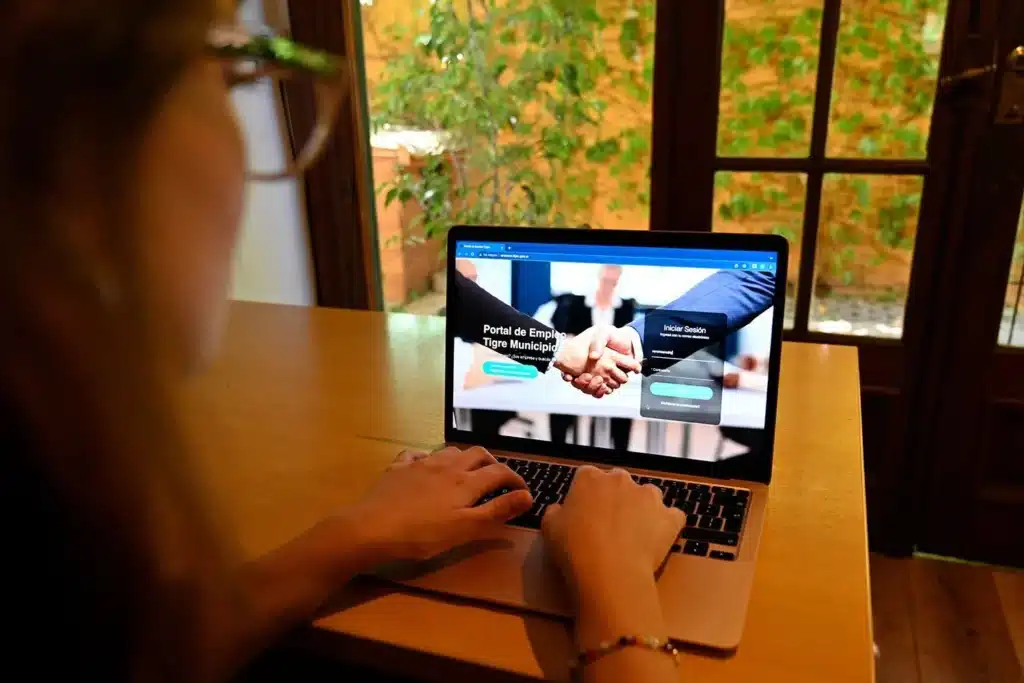 Oportunidad laboral: buscan empleados para empresas de Tigre — Imagen 1