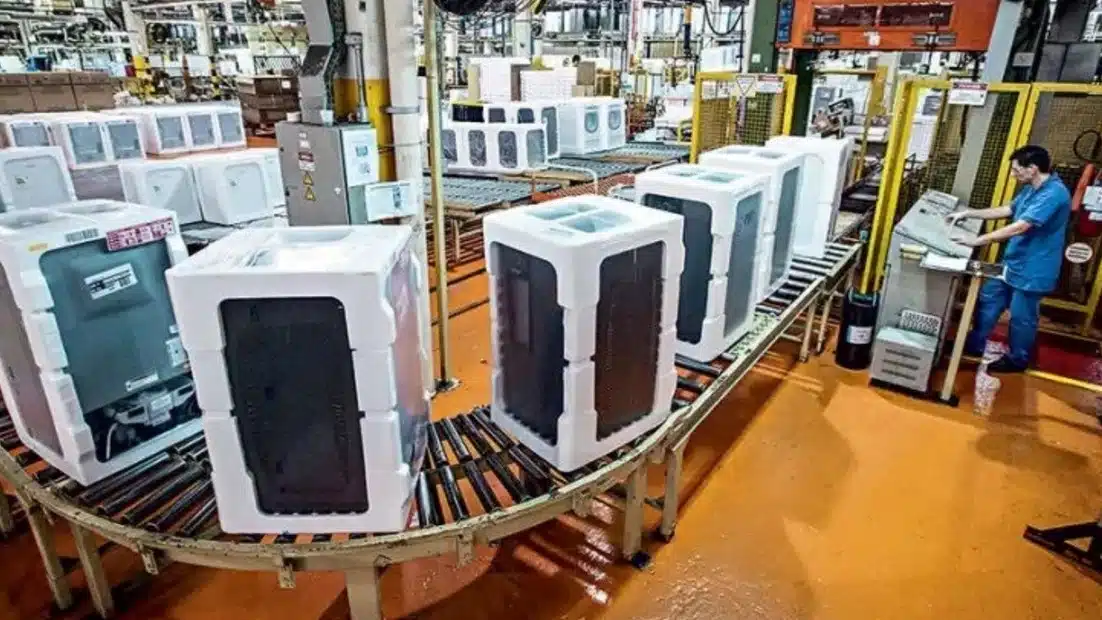 A tres años de haberse instalado en Pilar, Whirlpool cerró su planta y…