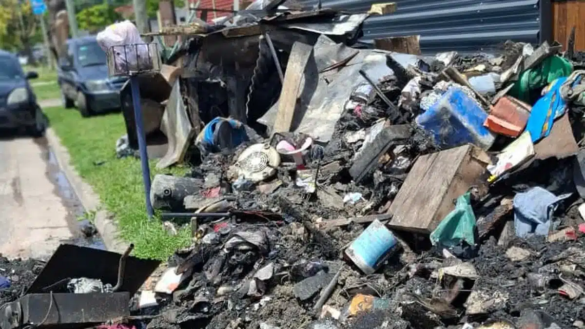 Galpón en Burzaco sufre incendio: familia pide ayuda para herramientas y…