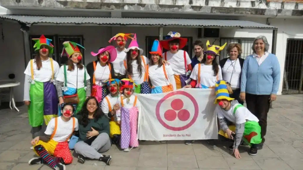 Colecta de juguetes para comedores navideños en Temperley — Imagen 1