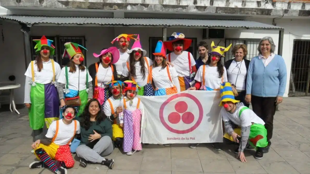 Colecta de juguetes para comedores navideños en Temperley — Imagen 1