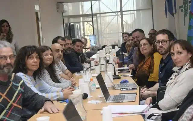 Judiciales bonaerenses exigen reunión paritaria por aumento salarial y —…