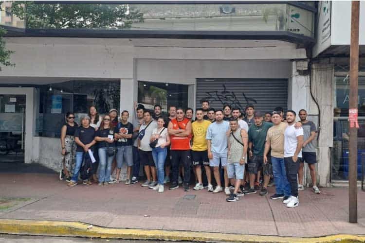 Delegados denuncian cierre de industrias por importación y despidos masivos en…