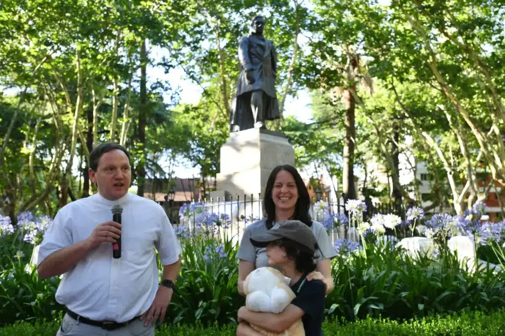 Reinauguración de Plaza Vicente López y Planes: El municipio reinauguró la Pl…