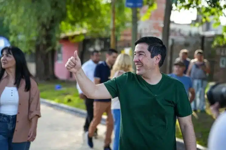 Leo Nardini se consolida como el intendente mejor valorado del conurbano…