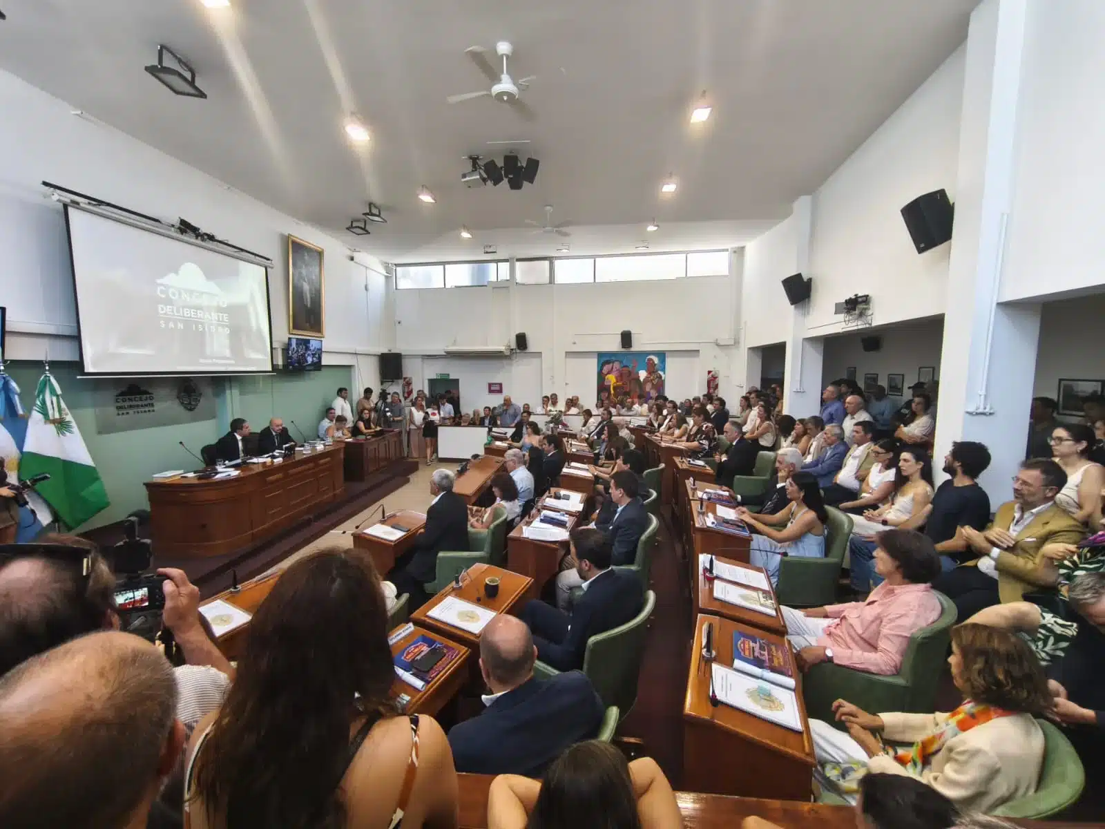 Concejo Deliberante de San Isidro: juraron los concejales y eligieron nuevo…