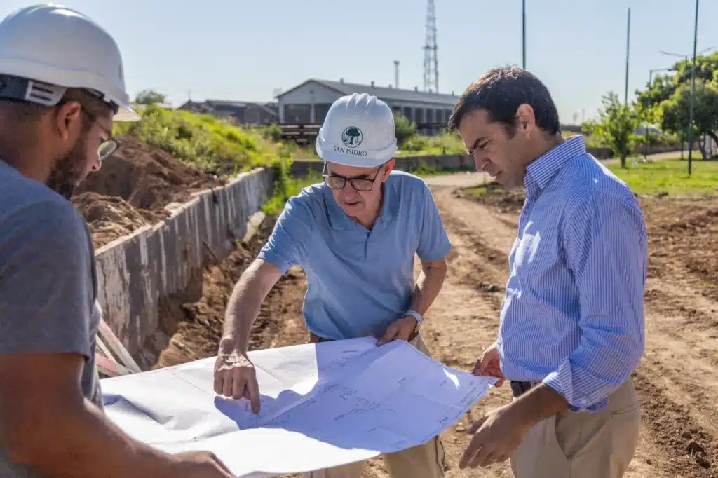 Obras de pavimentos y red pluvial avanzan en Barrio Ferroviario de Boulogne —…