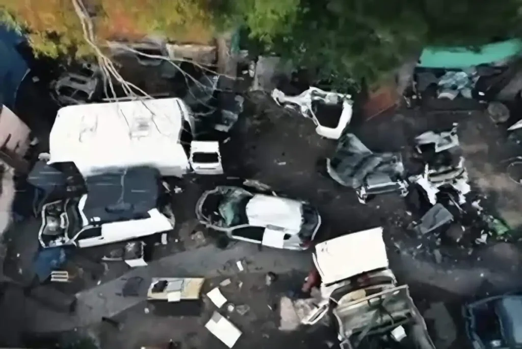 Dos detenidos y tres vehículos recuperados en allanamientos por robo de —…