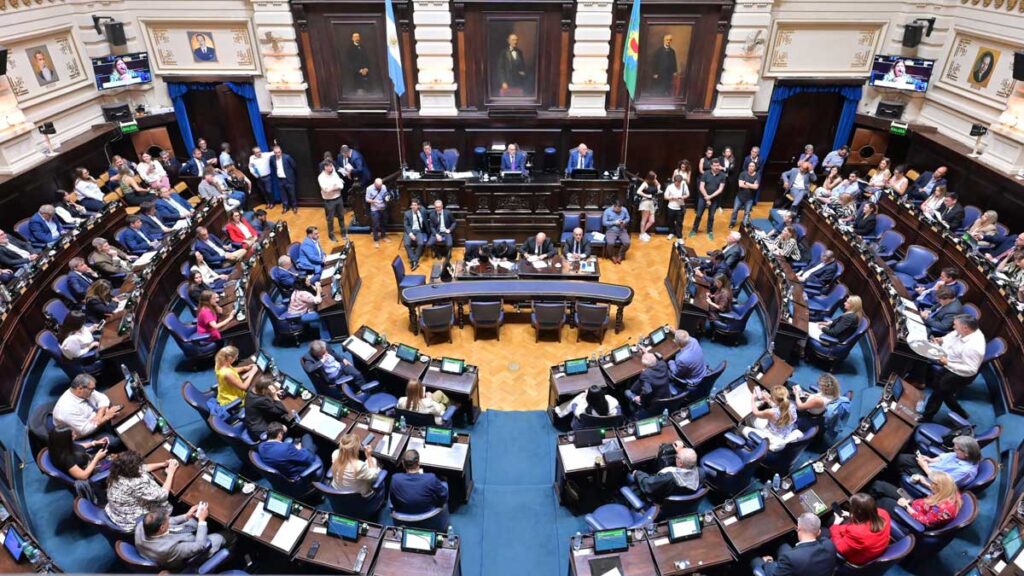 La Legislatura retoma el debate por el endeudamiento y busca crear un fondo de…