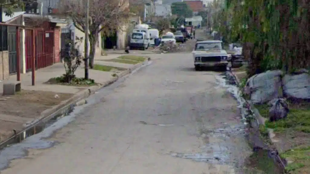 Ciclista asesinado en Lanús con disparo en la espalda — Imagen 1