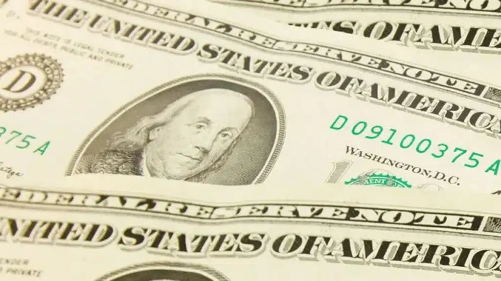 Caputo rechazó críticas sobre cambio en bandas cambiarias — Imagen 1