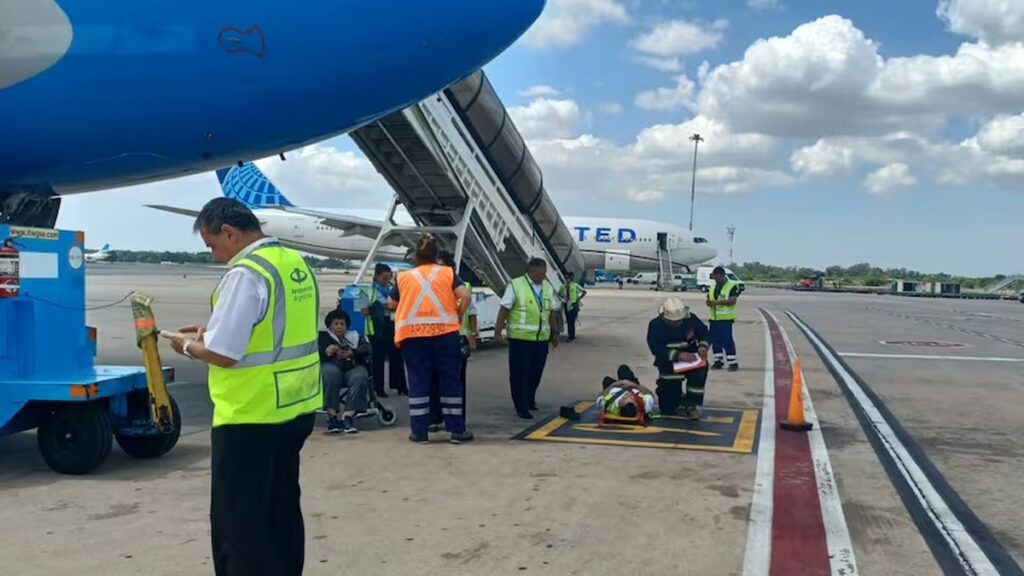 Elevador se desploma en Ezeiza, seis heridos tras falla hidráulica — Imagen 1