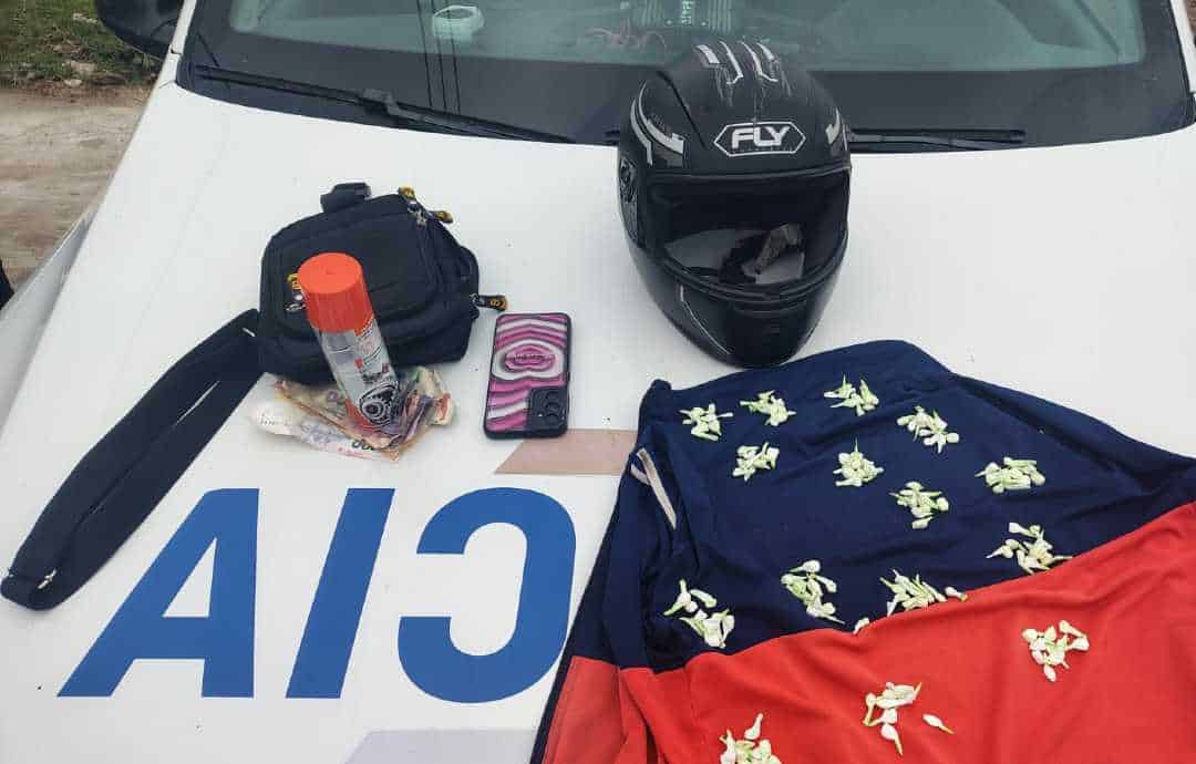 Detienen a joven con 154 envoltorios de cocaína en Escobar — Imagen 1