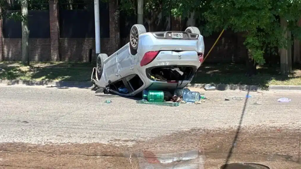 Choque en Monte Grande deja dos heridos levemente afectados — Imagen 1
