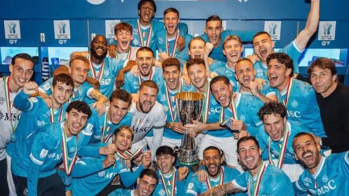 Francisco Baridó se consagró campeón de la Supercopa Italiana con el Napoli —…