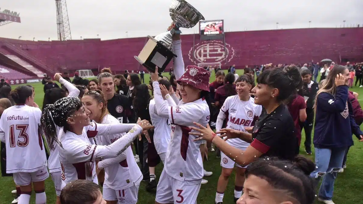 Lanús logra el ascenso a Primera División femenina: Lanús superó en la final —…