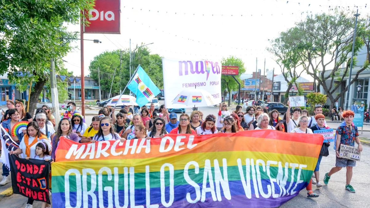 Marcha y festival de Orgullo LGBT en Alejandro Korn: Realizan la 5° marcha y —…