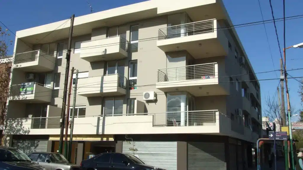 Venta de propiedades en la Provincia crece interanualmente pero cae en —…