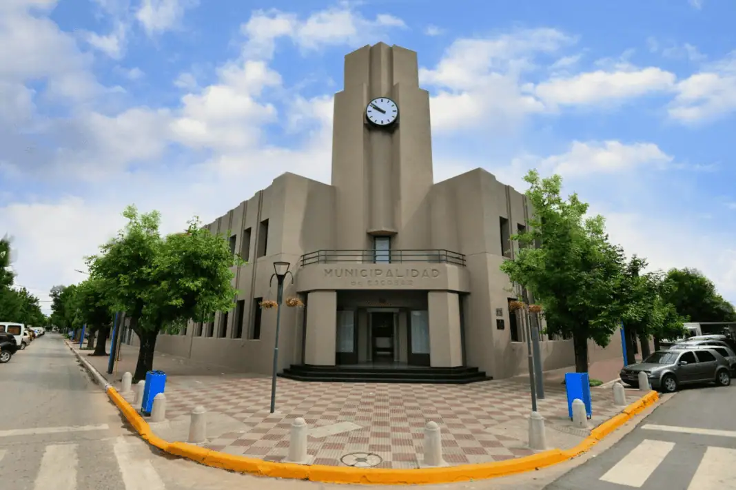 Escobar agiliza trámites jurídicos para entidades civiles — Imagen 1