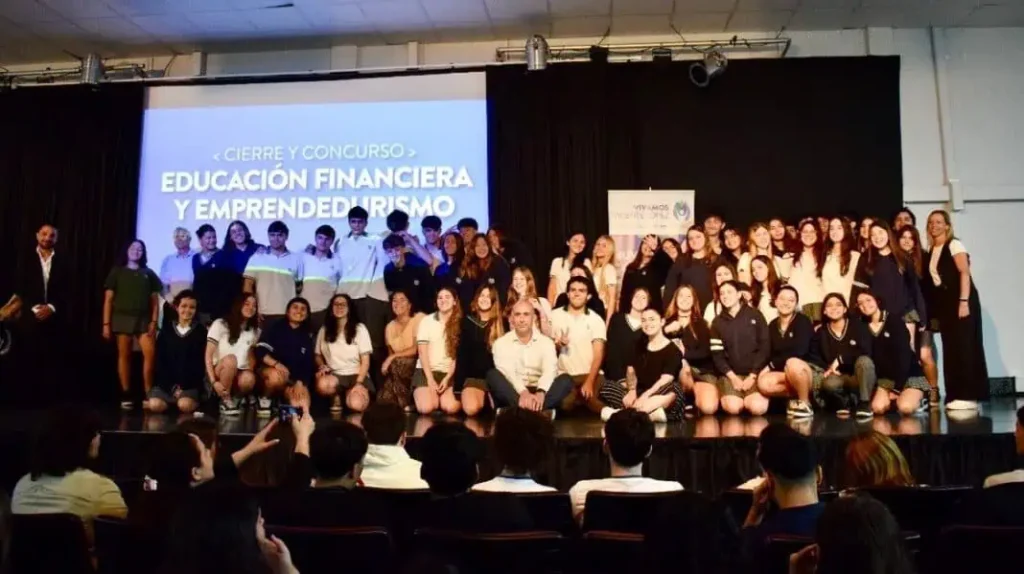 Escuela Paula Albarracín de Vicente López gana concurso “Ser…