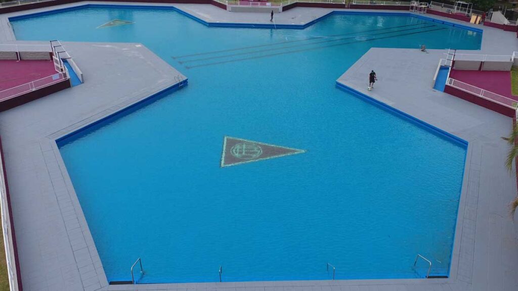 Acceso a la pileta de Lanús por $360.000 — Imagen 1