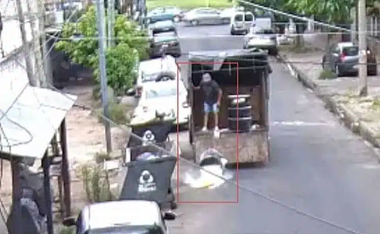 Arrojan residuos tóxicos en Vicente López y son detenidos — Imagen 1
