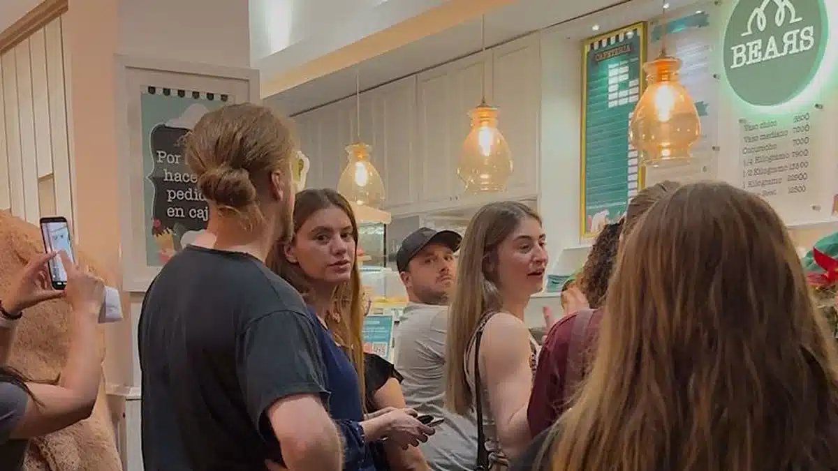 Canning explotó con La Noche de las Heladerías: Las calles de Canning explota…