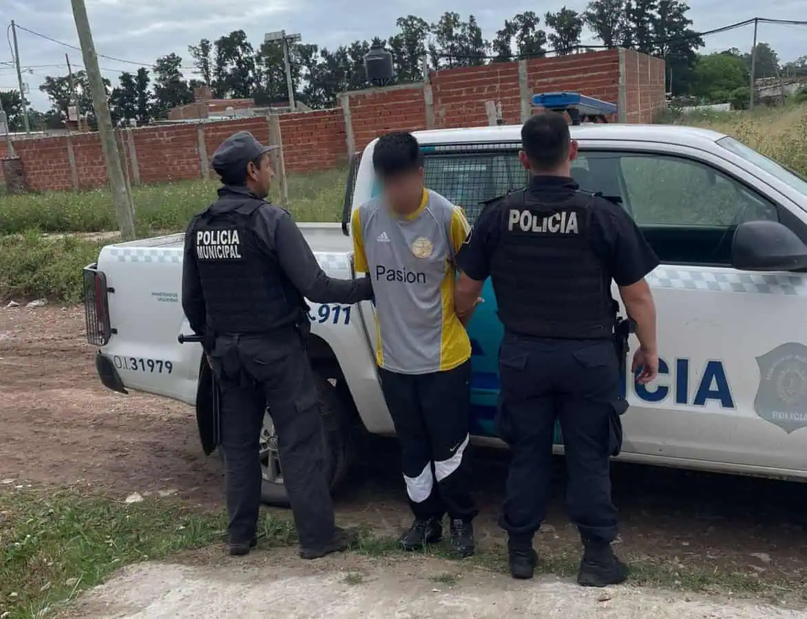Detienen a joven con cocaína en Escobar por $80.000 y 160 gramos de — Imagen 1