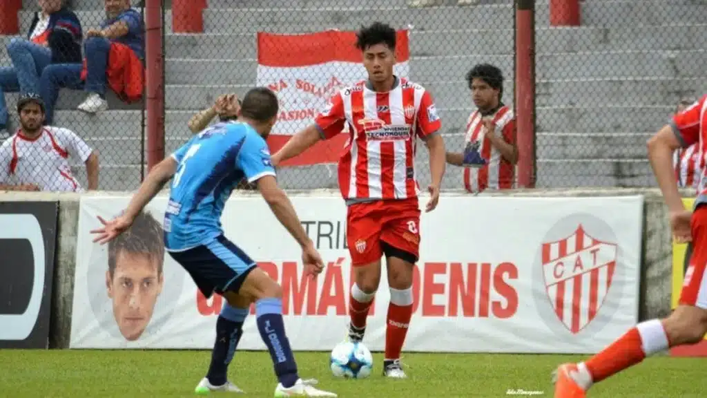 Tres futbolistas que ascendieron en 2023 renuncian a Talleres para 2026 —…