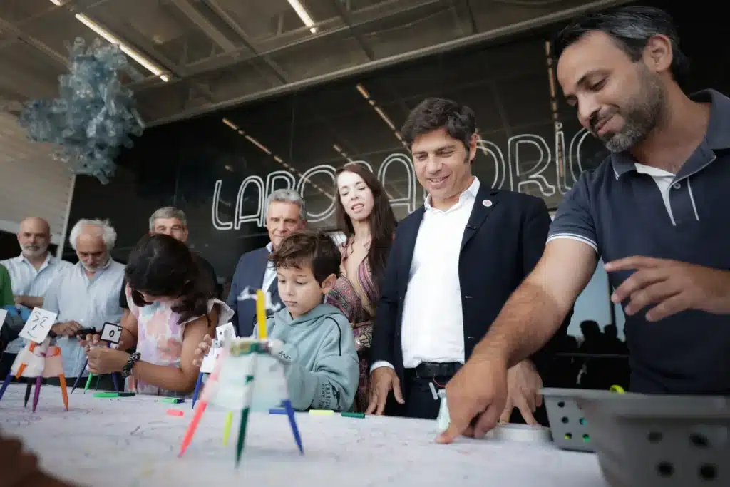 Kicillof destaca soberanía en la muestra “Vidas Submarinas” en Mar…
