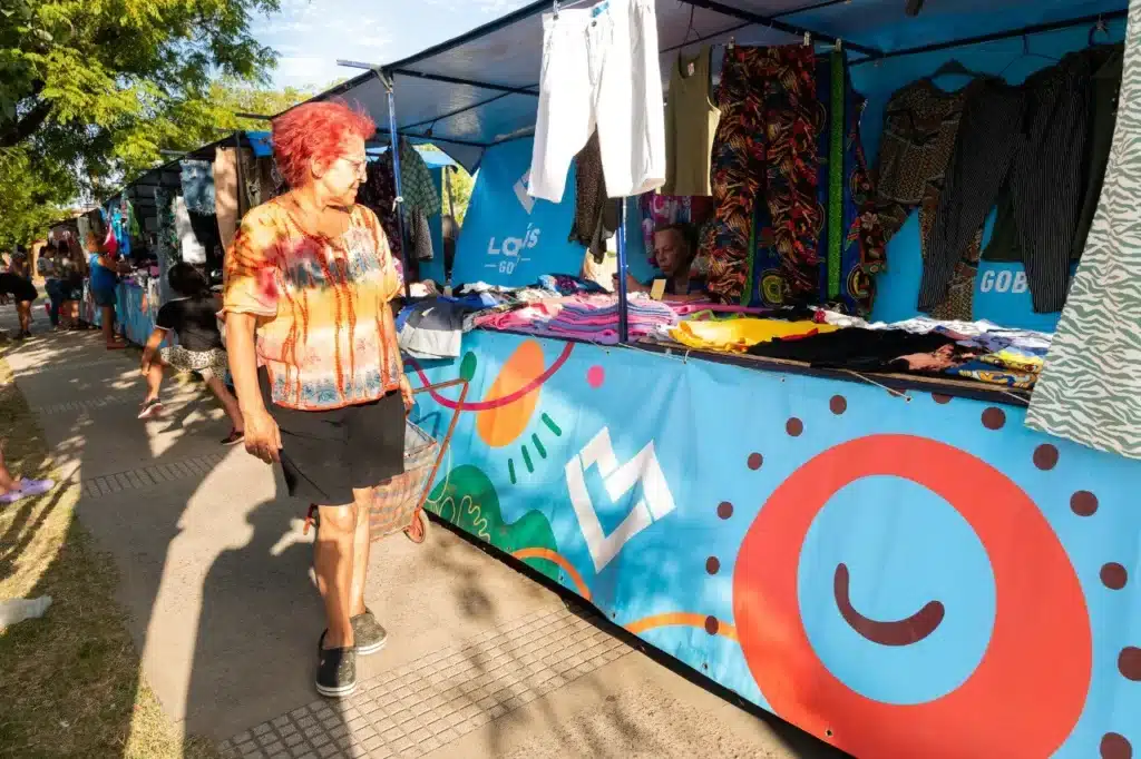 Lanús abre el Paseo de Compras 25 de Mayo con opciones directas a — Imagen 1