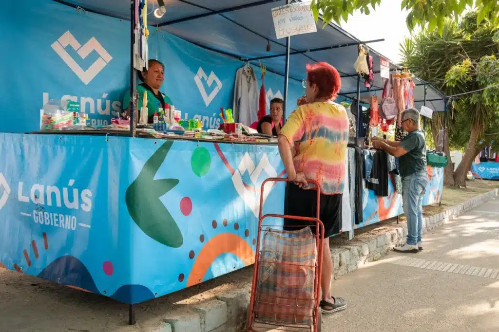 Lanús invita a la 25 de Mayo: Lanús Gobierno invita a las vecinas y los vecin…