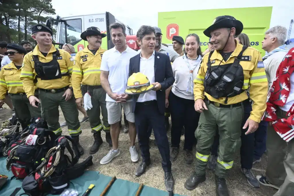 Kicillof en Necochea: formación contra incendios forestales — Imagen 1
