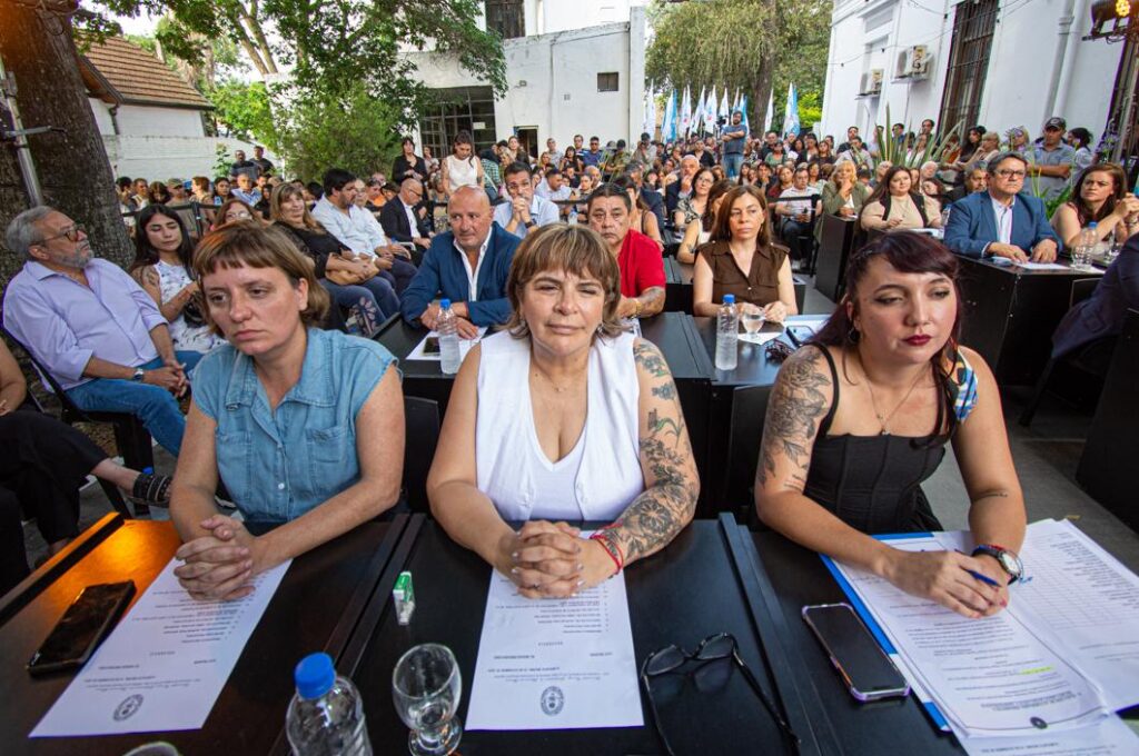 Parálisis de cloacas y agua potable en Almirante Brown por orden de Milei —…