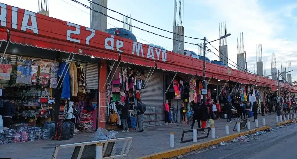 Feriantes de La Salada denuncian estafa millonaria y amenazas de muerte —…