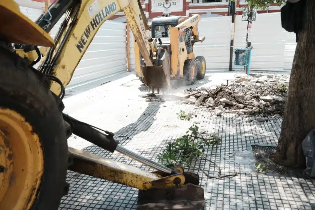 Lomas transforma su paseo Laprida en moderno y seguro a través de una…