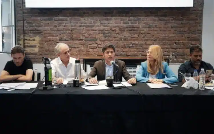Kicillof denuncia una crisis económica y productiva en la provincia de Buenos…
