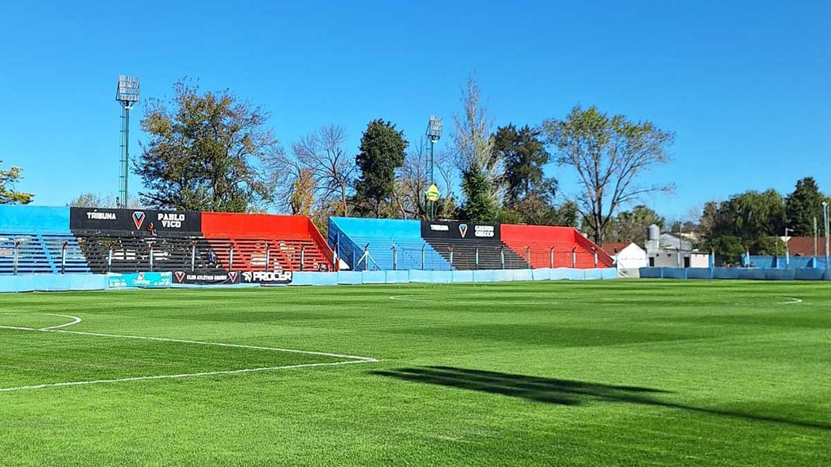 Brown de Adrogué suma a Víctor Galeano en su plantel profesional — Imagen 1