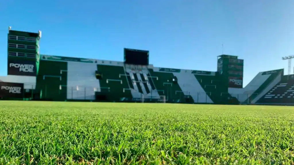 Apertura 2026: Banfield y Huracán se enfrentan en el estadio Florencio Sola —…